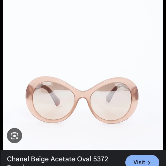 CHANEL Women\'s Blush Sunglasses- excellent condition